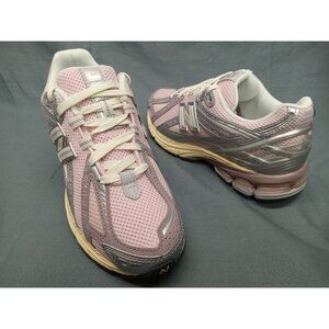 New Balance Women's 1906R Running Sneakers U1906RNF Pink Size 8 NEW IN BOX!